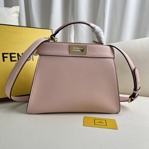 FENDI Peekaboo Iseeu 클러치백