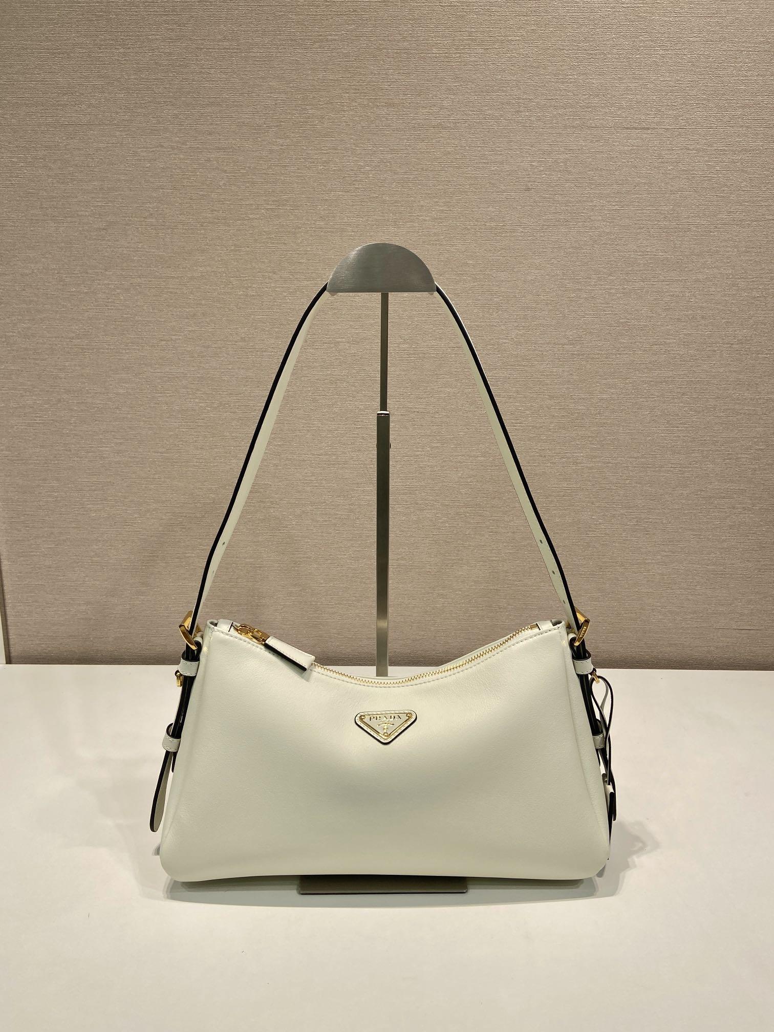 PRADA 294699Z5N01312159004