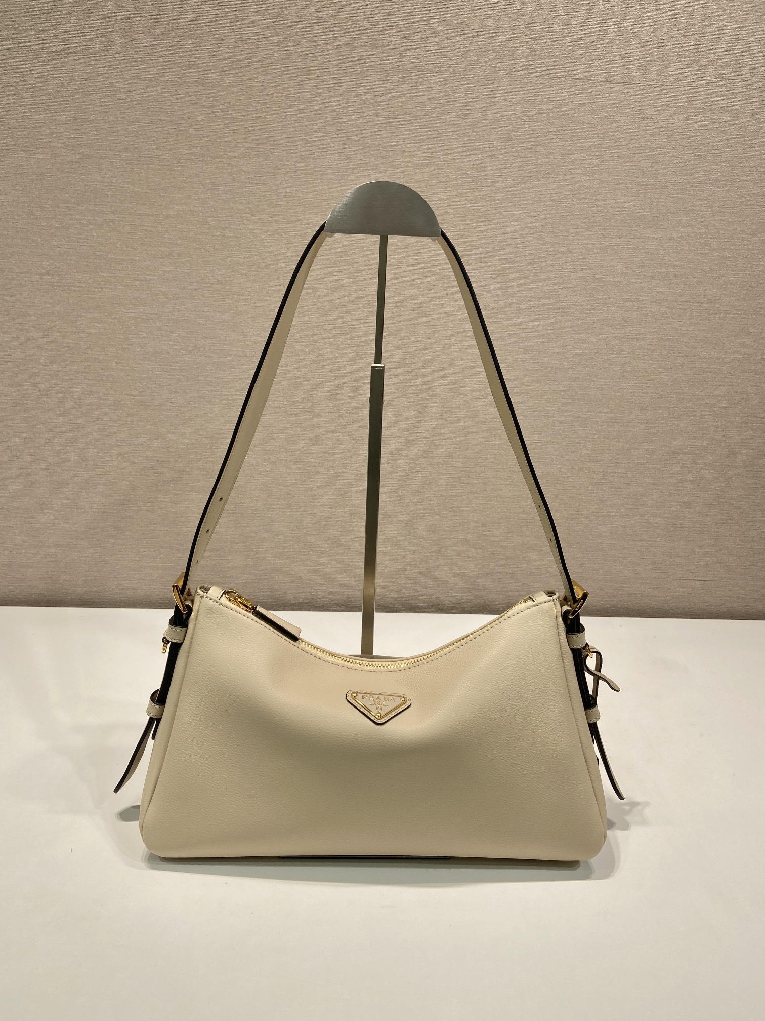 PRADA 294695Z5N01312159098