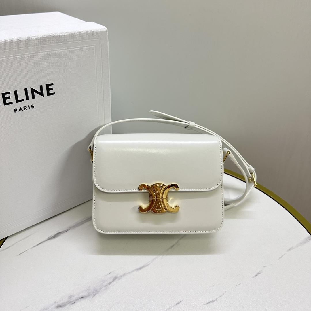 CELINE  193339Z5N0211220959814