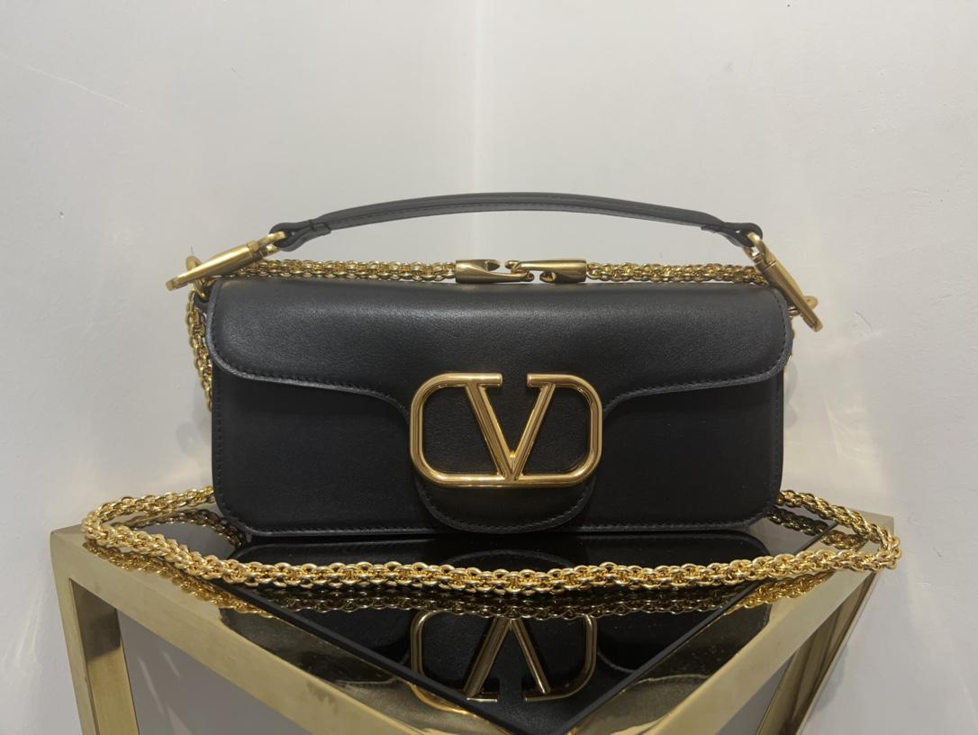 VALENTINO  240029Z5N0212130802830