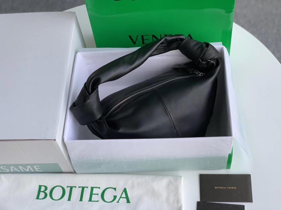 BOTTEGA VENETA  247920Z5N02121716022035