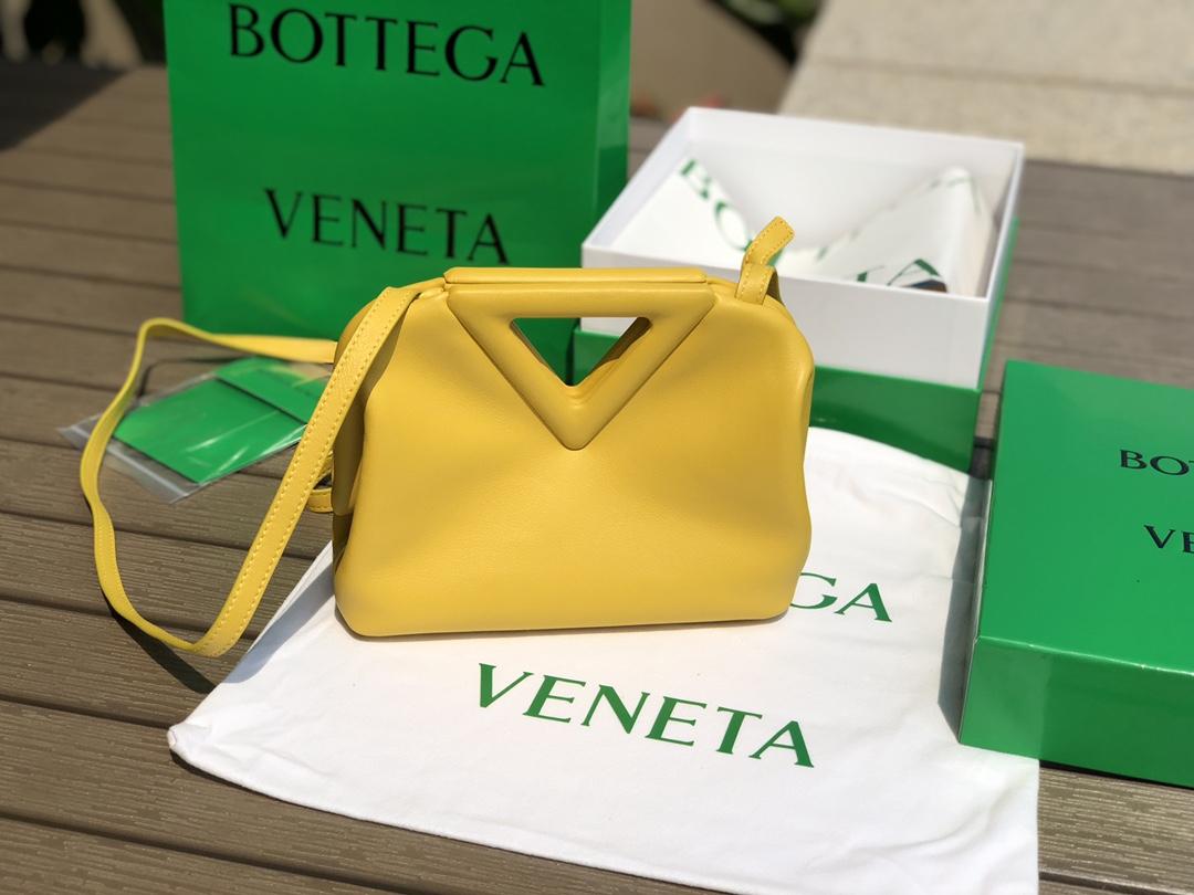 BOTTEGA VENETA  246687Z5N02121735023268