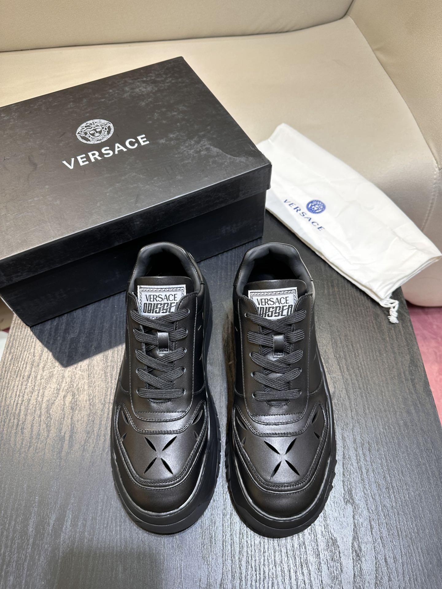 VERSACE  231852Z5N02151905171869