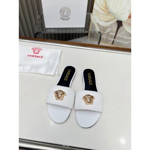 VERSACE  276014Z5N021616130757