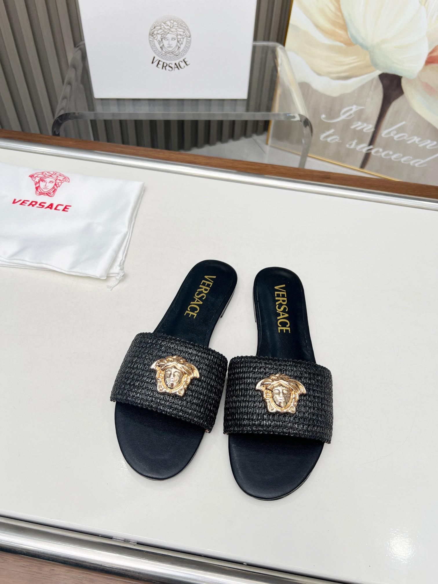 VERSACE  276013Z5N021616131058