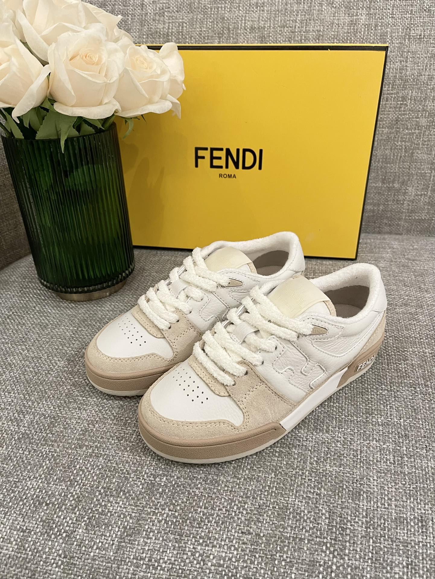 FENDI  243563Z5N0217122059159