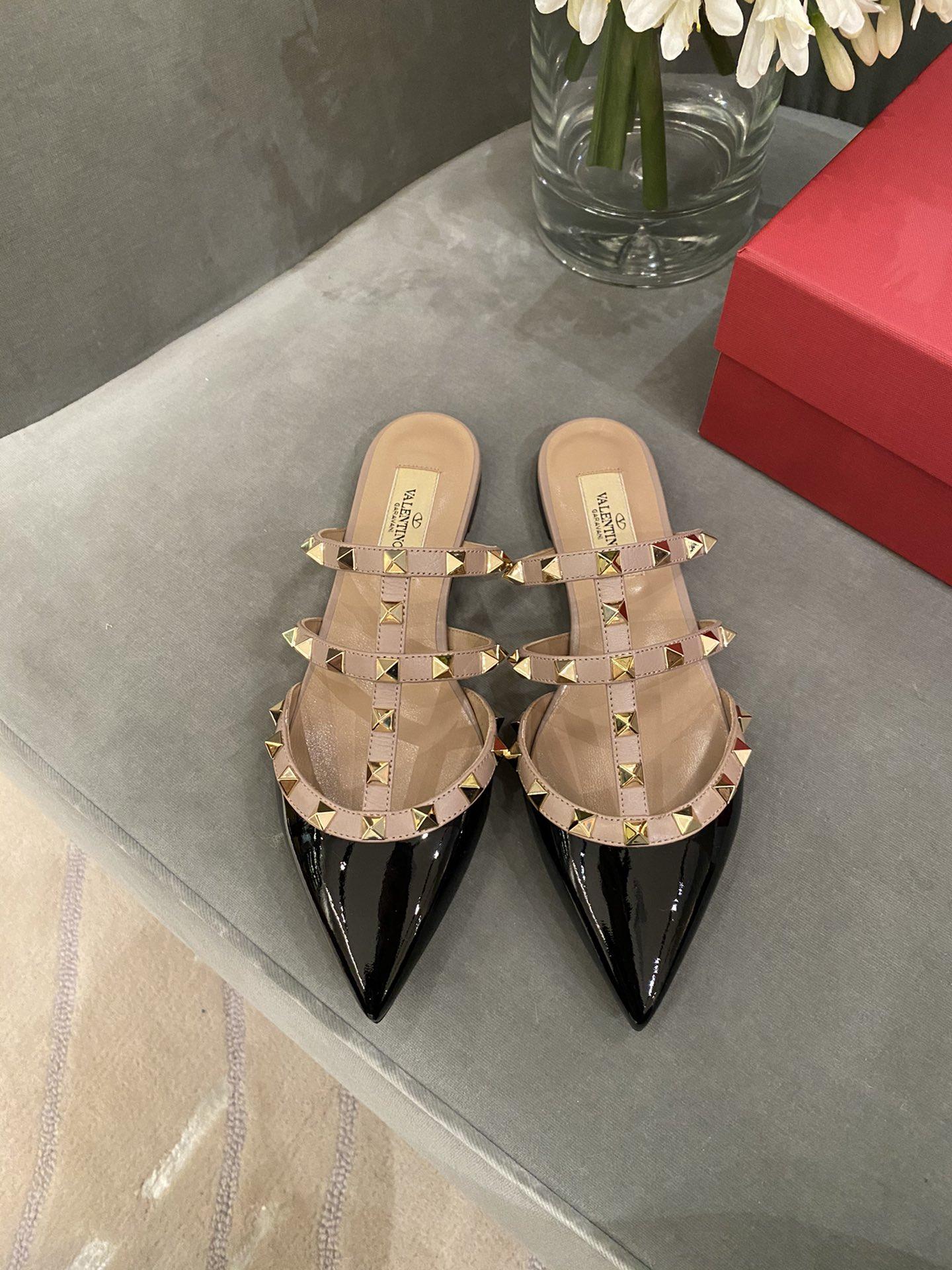 Valentino Garavani  243815Z5N021713010280