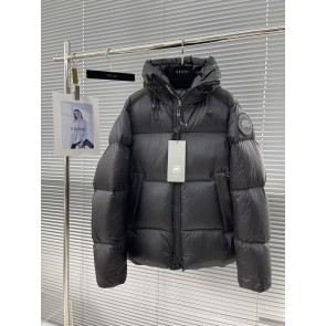Canada Goose  291482Z5N02201225291060
